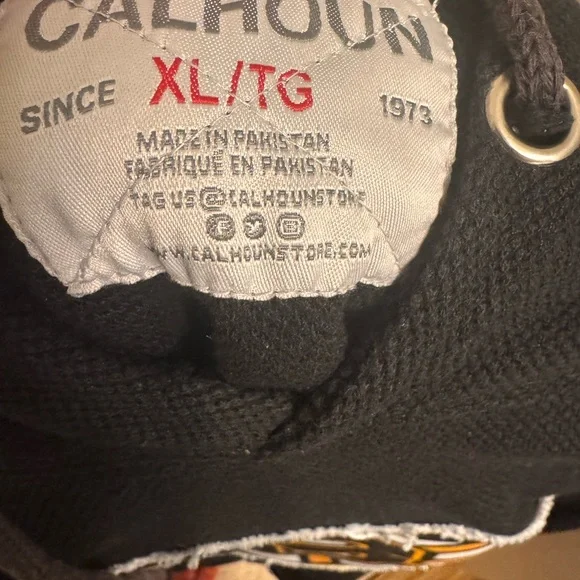 Black Boston Bruins Hoodie - Picture 3 of 4